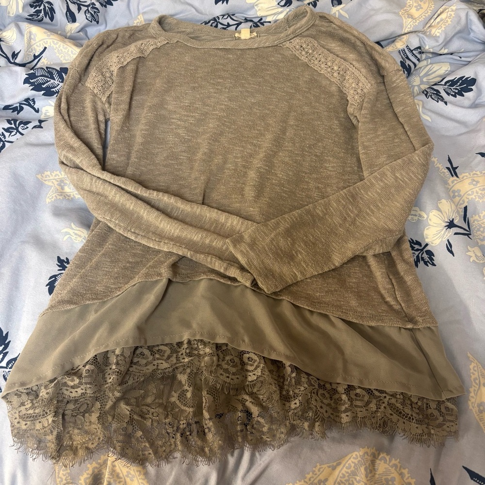 Grey long sleeve shirt with lace layers and trim
